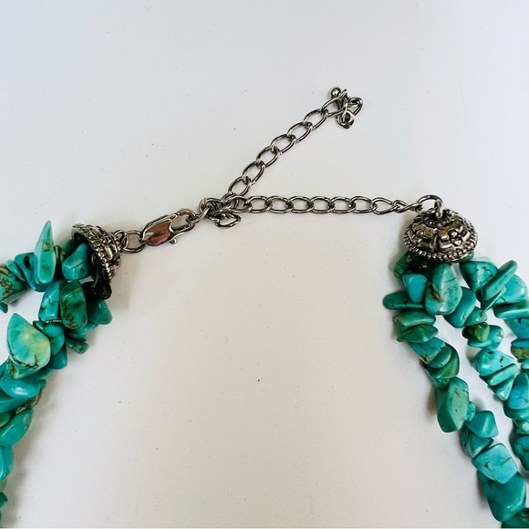 TRIPLE STRAND TURQUOISE NUGGET NECKLACE WITH 3” TURQUOISE CROSS - Picture 4 of 8